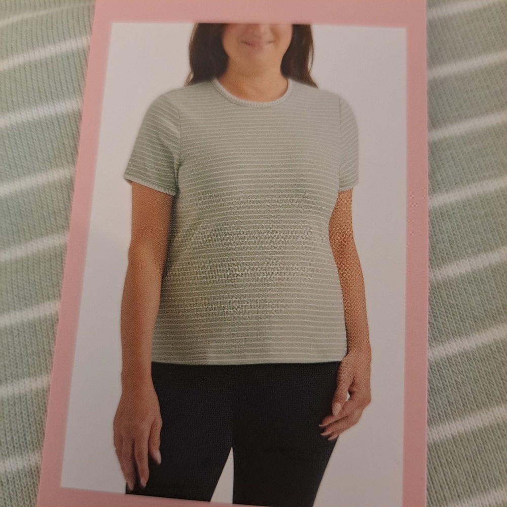 Teddi Rose Women Tee S Green NWT Striped Crochet Trim 1749-182